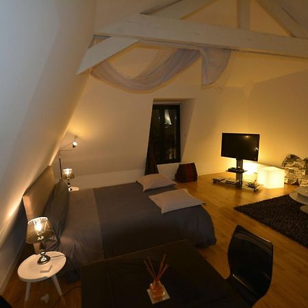 Maison D'Hotes Les Coudreaux Rueil-Malmaison Eksteriør bilde