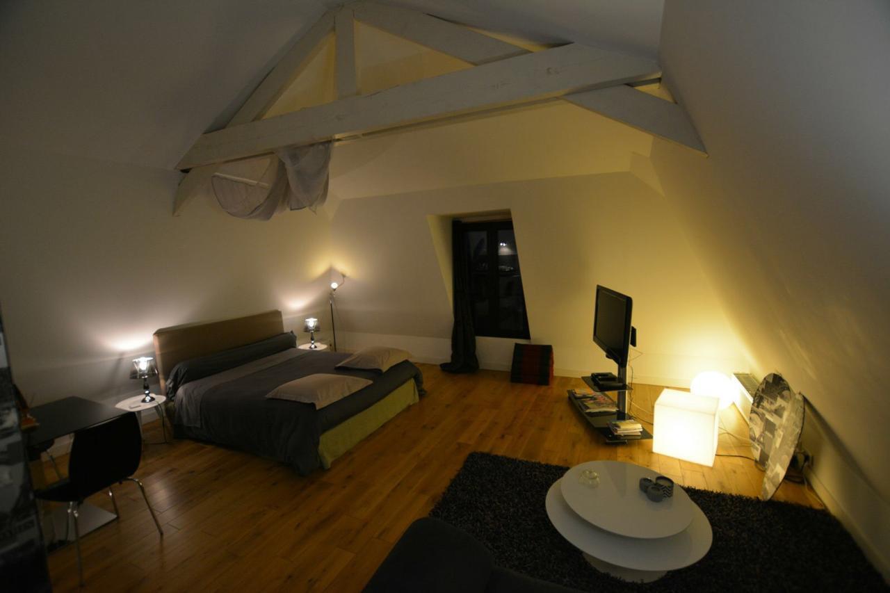 Maison D'Hotes Les Coudreaux Rueil-Malmaison Eksteriør bilde
